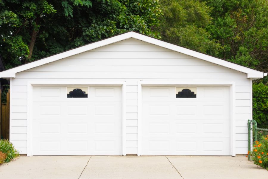 If you’re in Cramerton, NC, and need garage door repair, you can rely on us at Garage Door Repair of Gastonia.